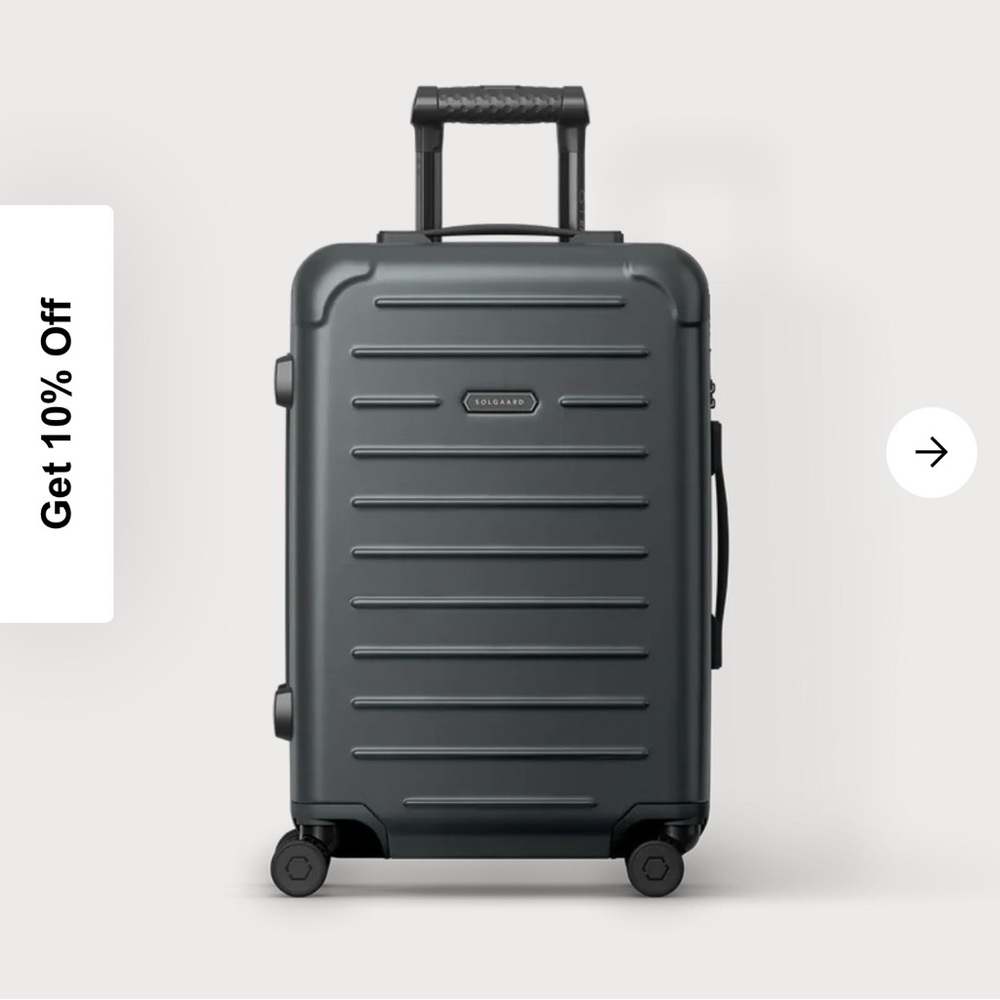 Solgaard Carry-On Closet Lite Gothenburg Gray / Carry-On Closet Medium